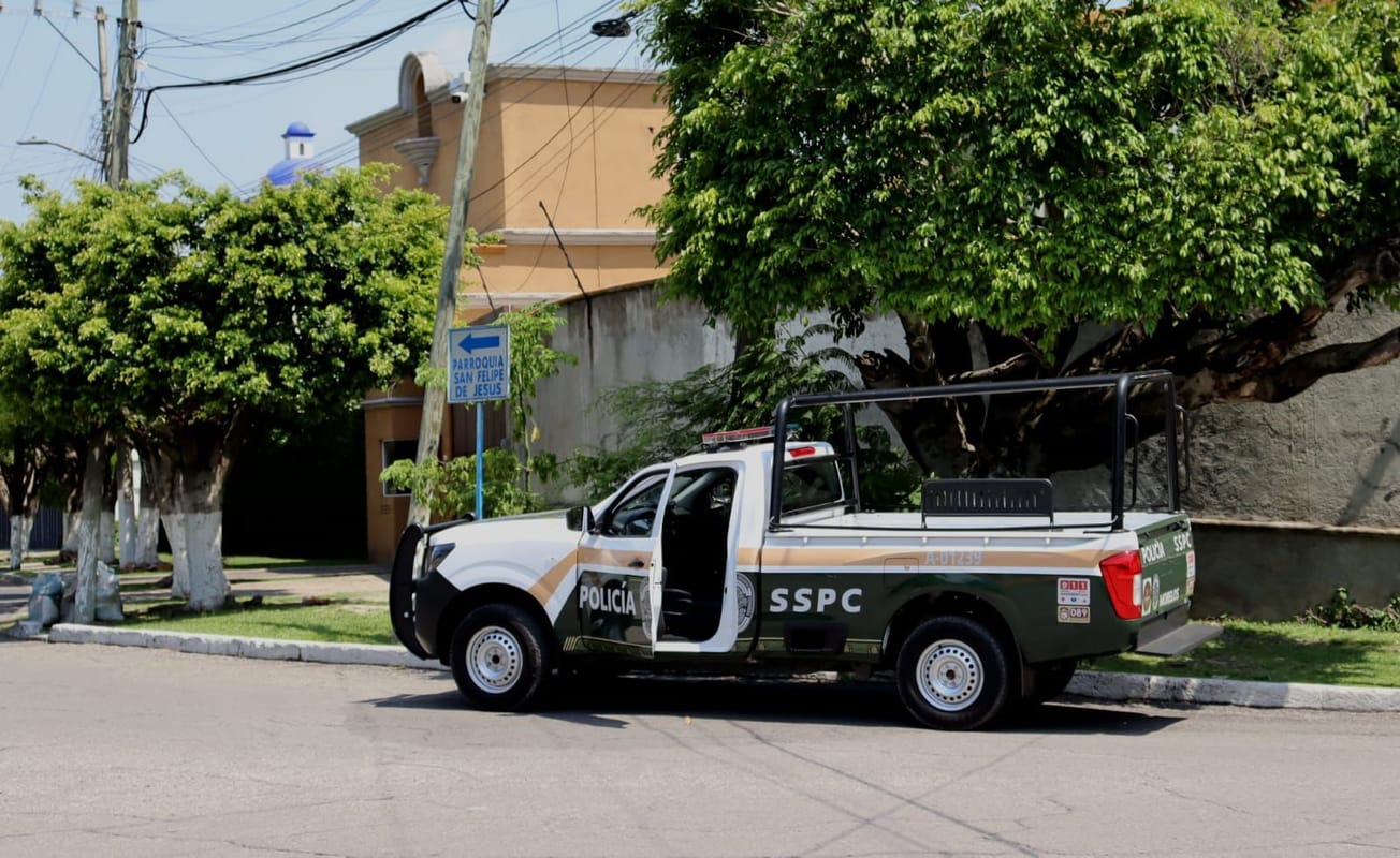 Continúa bajo resguardo casa en donde asesinaron a "El alucín"