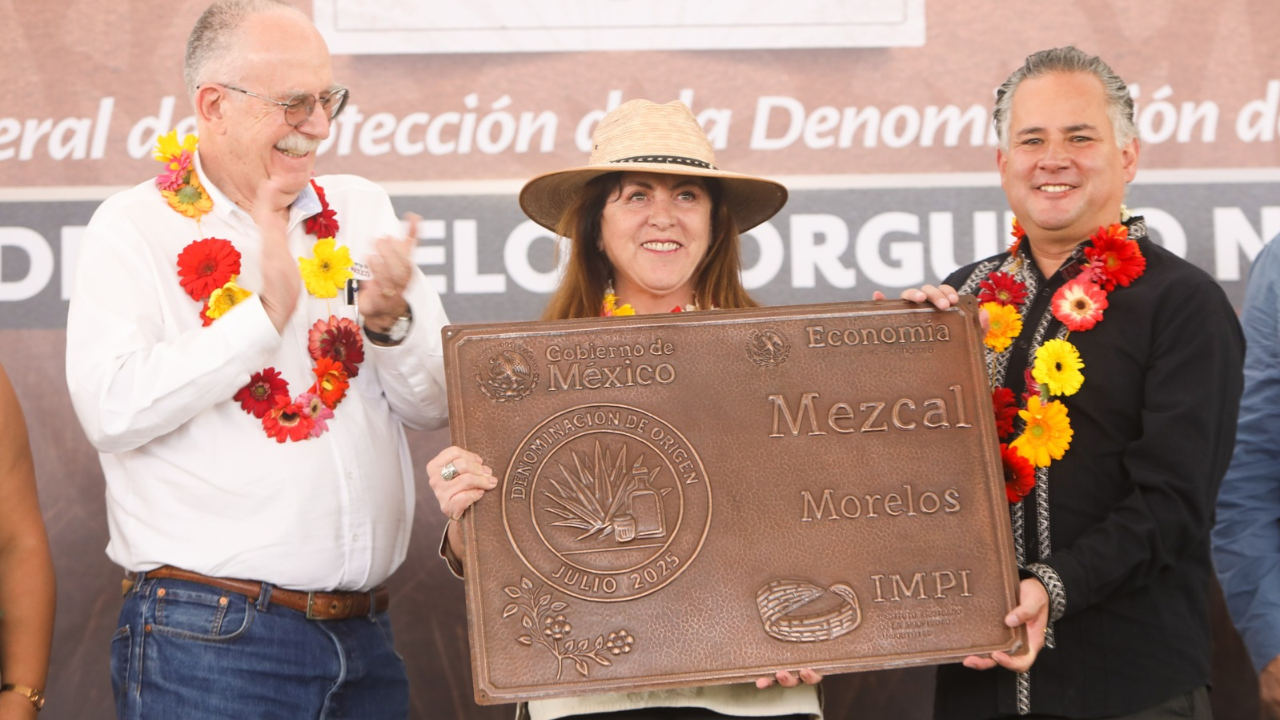 Obtiene Morelos denominación de origen para el mezcal