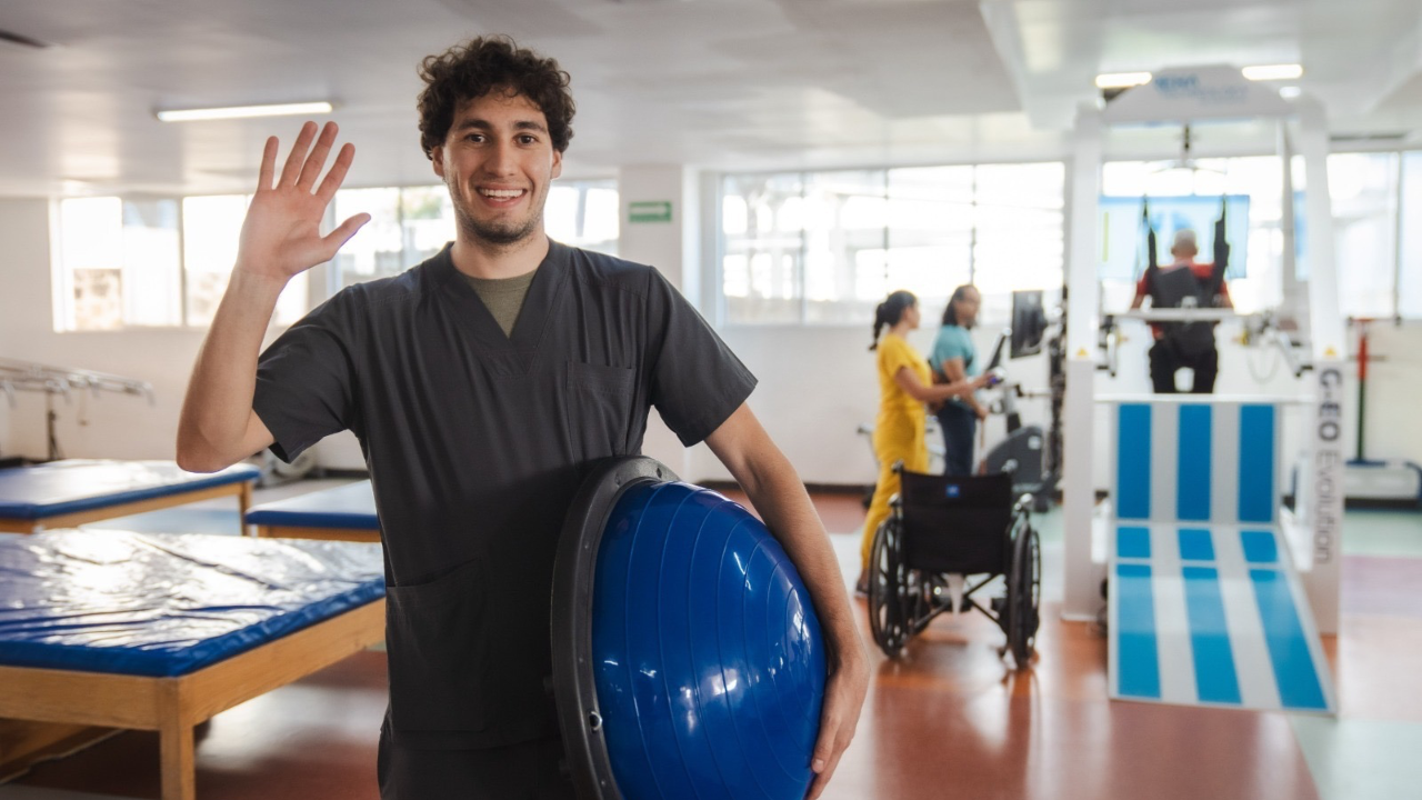 Incrementa Sedif atención en rehabilitación física