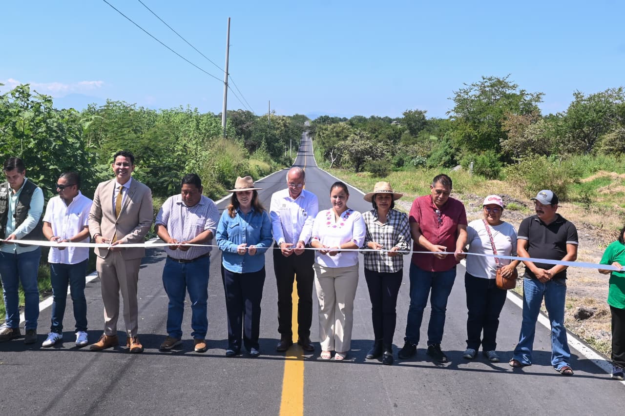 Gobierno de Morelos rehabilita red carretera en zona sur del estado