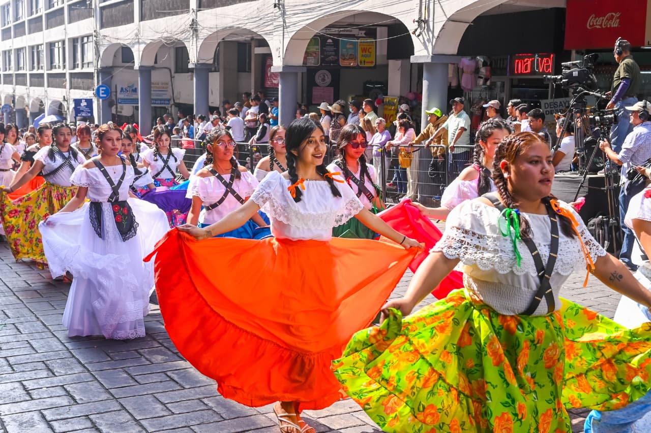Morelos lleva a cabo con éxito el desfile por el 115 aniversario de la Revolución Mexicana