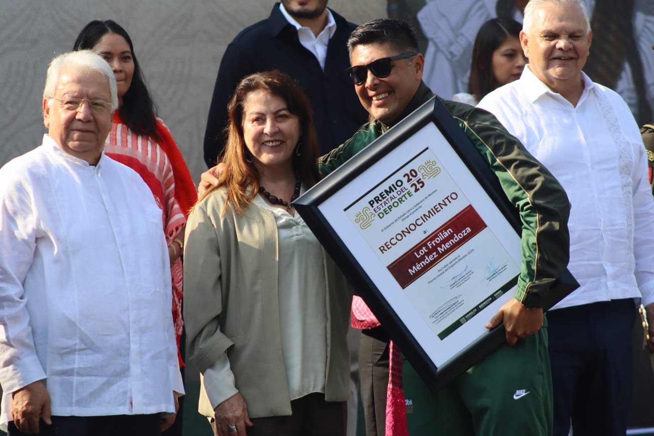INDEM reconoce a Lot Méndez por su labor como entrenador de tiro con arco