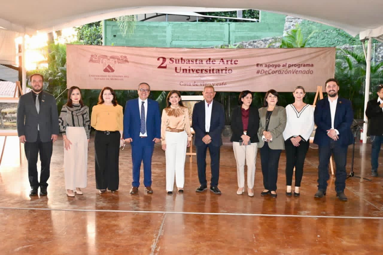 Entre vino y café, realiza UAEM Segunda Subasta de Arte Universitario