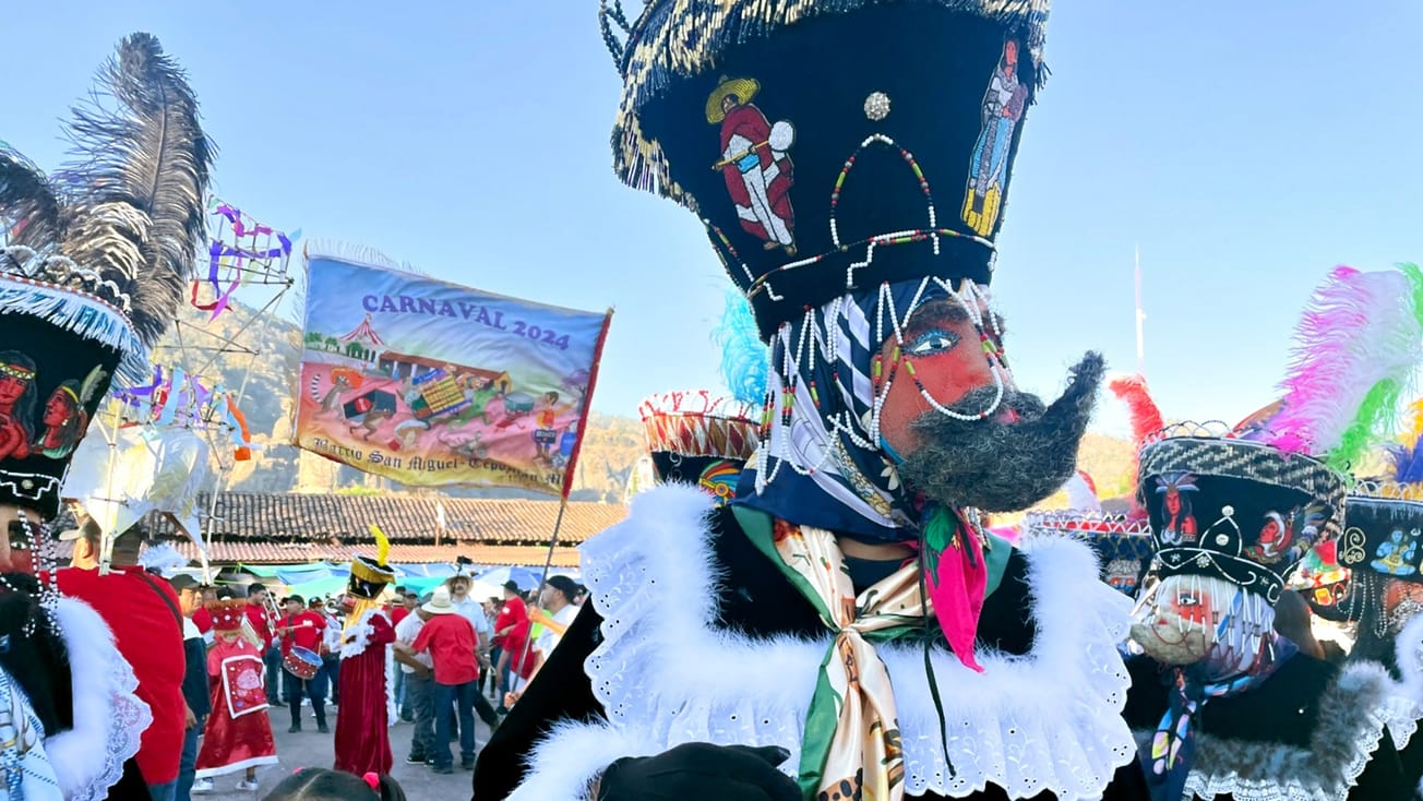 Detienen a 50 durante el carnaval de Tepoztlán