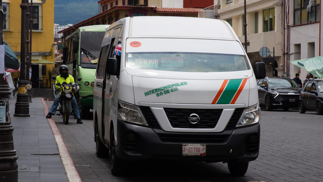 Transporte público en Morelos opera al 60%