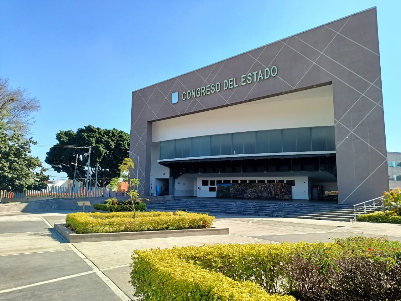 Diputados buscan elevar el número de legisladores