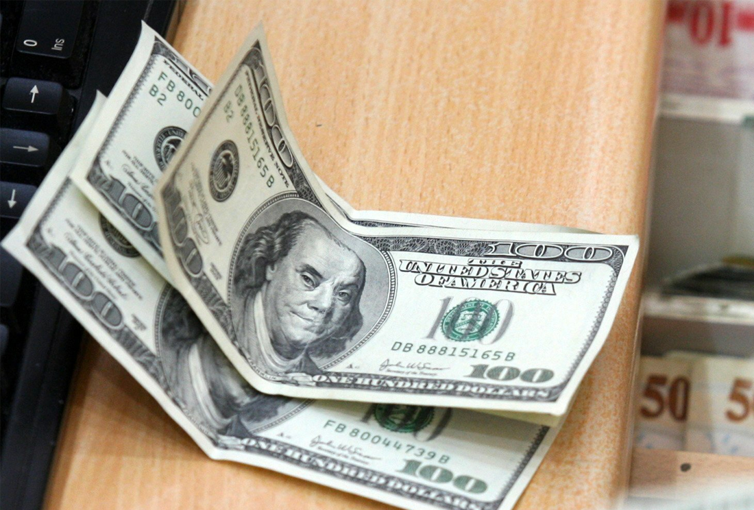 El dólar sube a 16.20 pesos en ventanillas bancarias