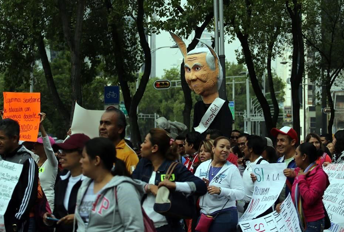 Descuentan faltas ¡2 meses después!