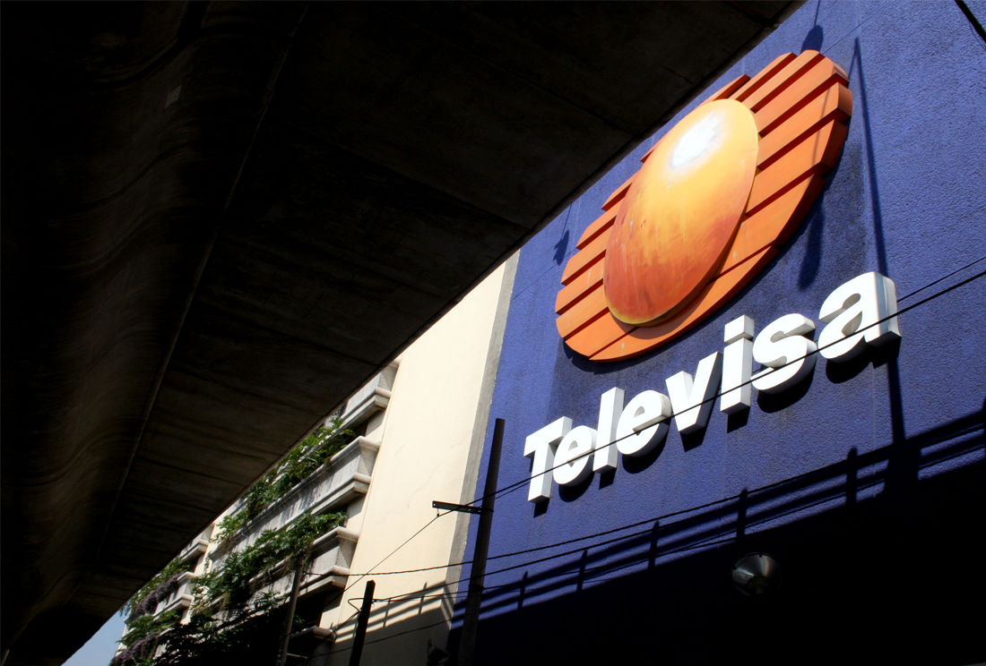 Las ganancias de Televisa se desploman 40%