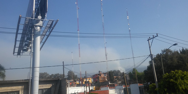 Reaviva incendio al norte de Cuernavaca