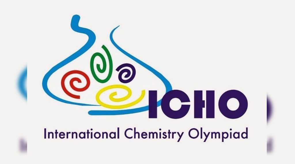 Jóvenes triunfan en olimpiada de Química