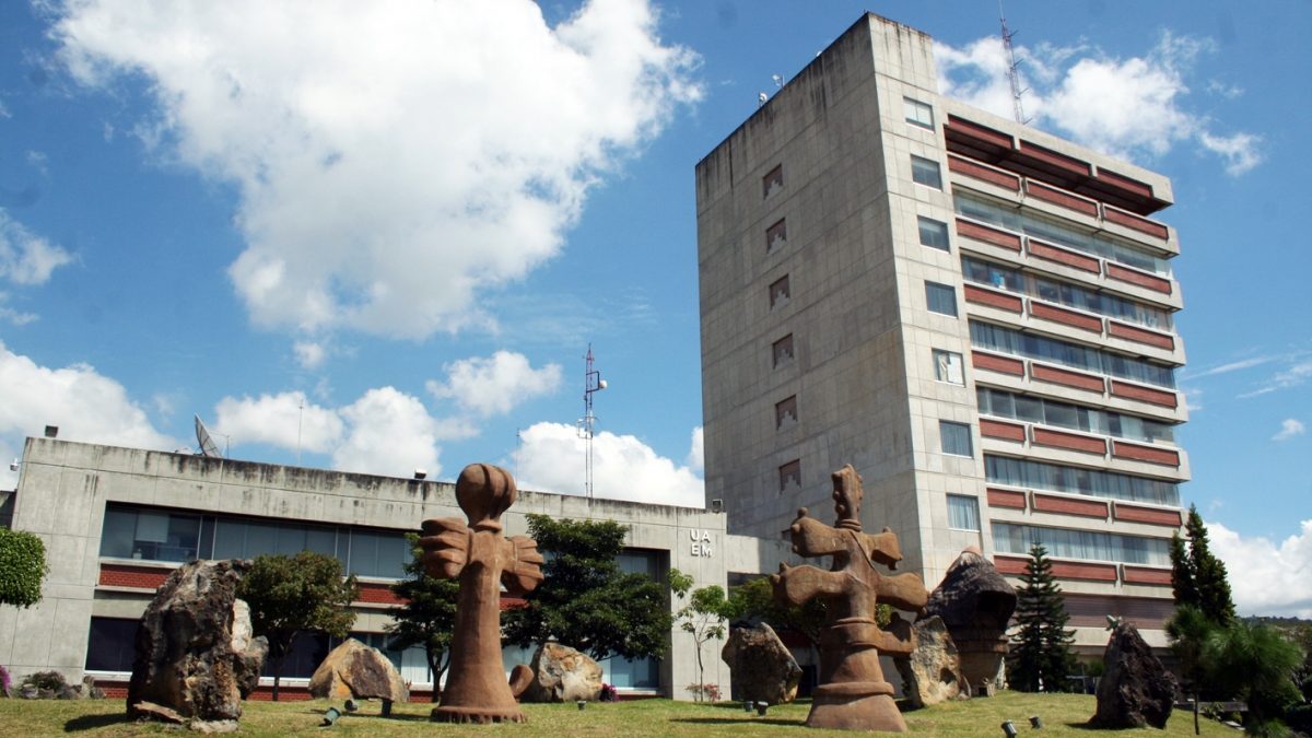 Ofrece UAEM ultra congeladores para guardar vacunas