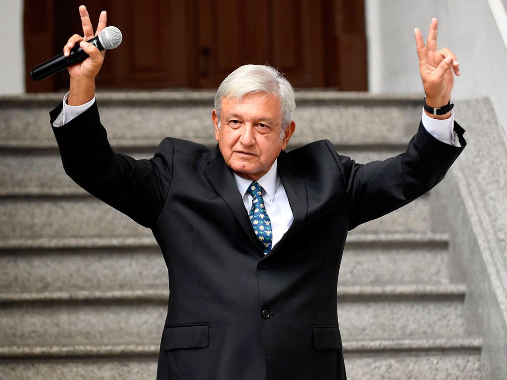 Propone AMLO rehabilitar hospitales abandonados