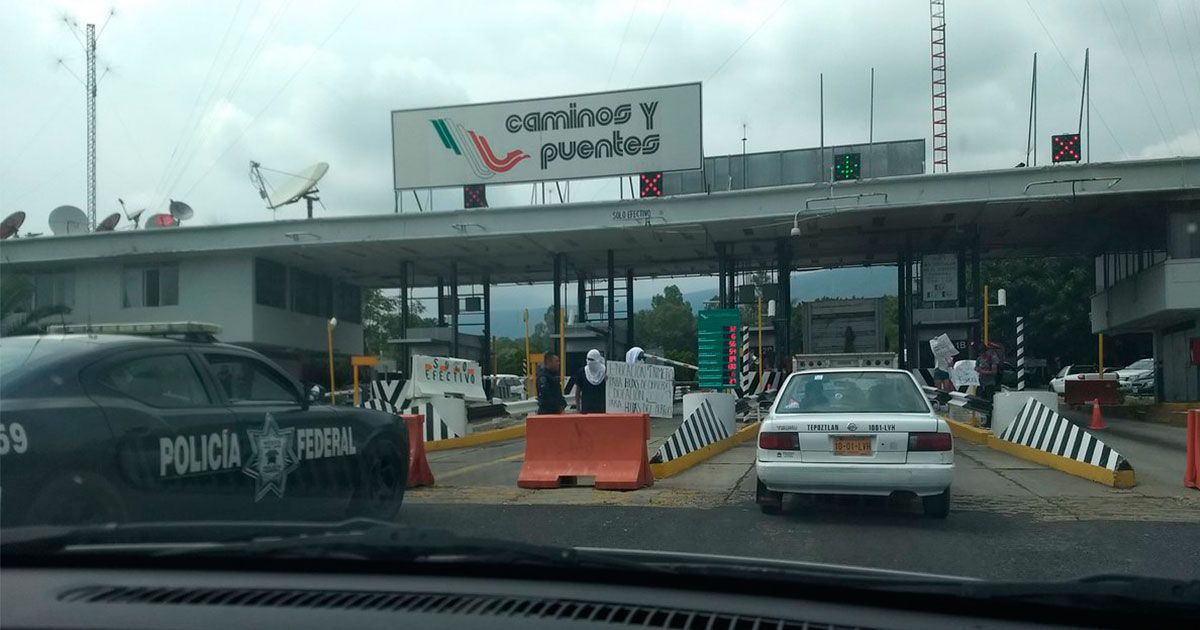 Por toma de casetas, diario pierden 4 millones de pesos