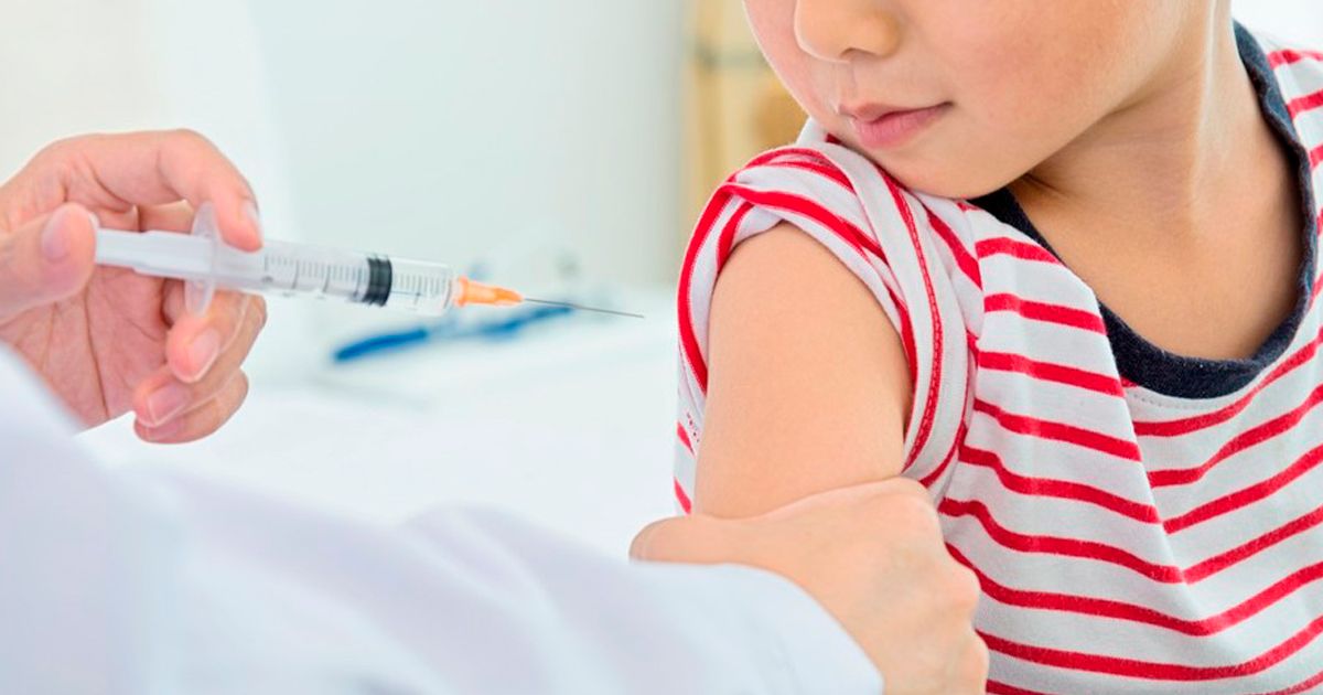 Padres estarían obligados a vacunar a menores de edad