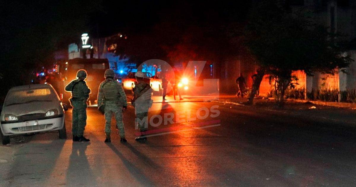 Se incendia corralón de autobúses en Jojutla