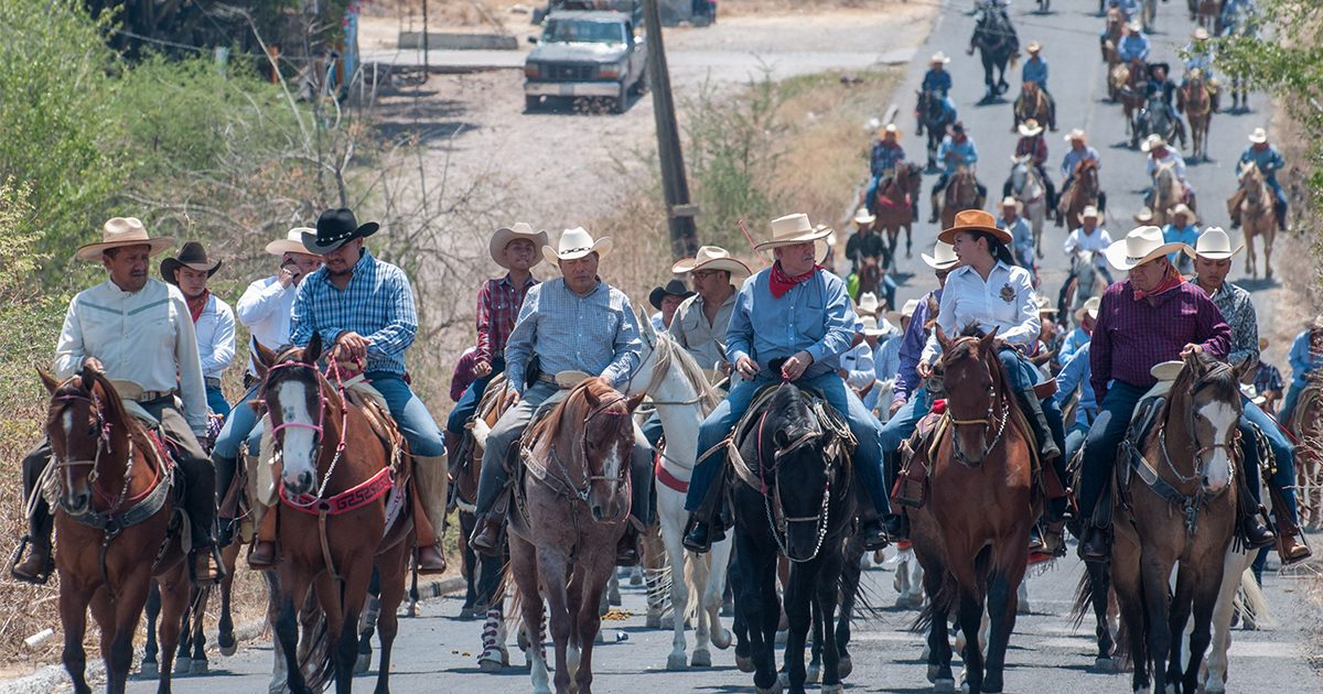 Cabalgata en honor a Emiliano Zapata