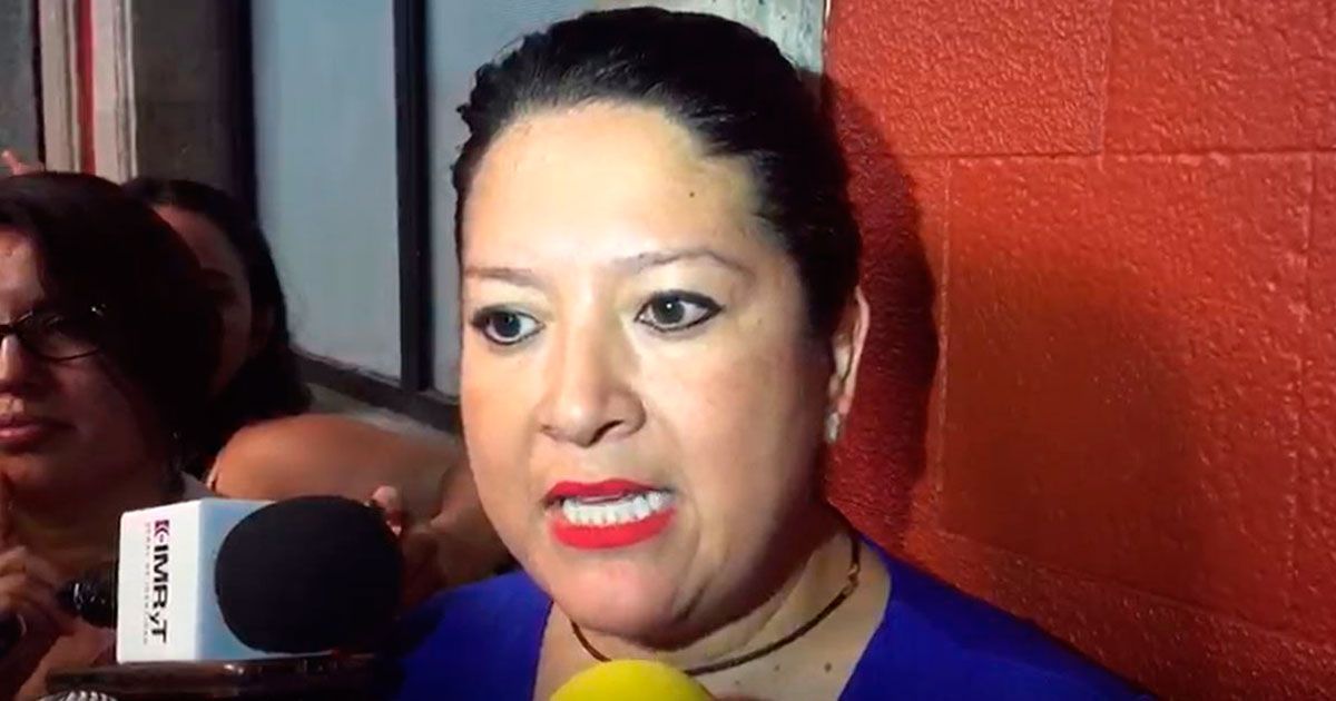 Comerciantes ambulantes invadieron el zócalo este fin de semana