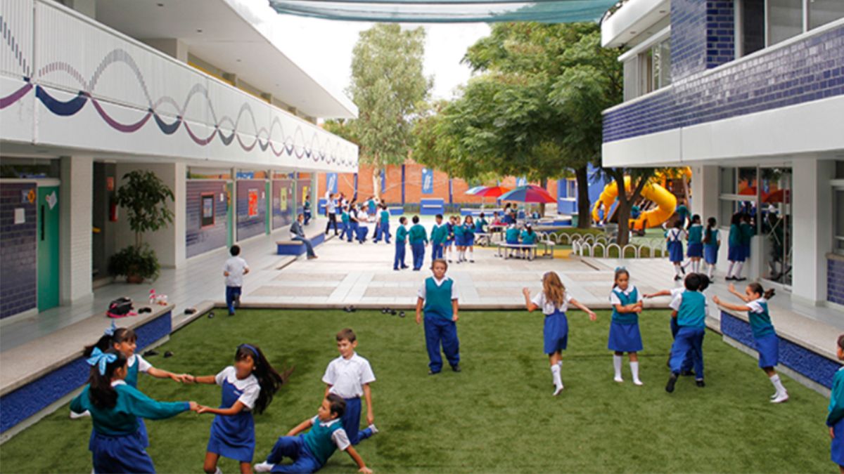 Buscará AMLO dar apoyos a escuelas particulares por afectaciones a pandemia