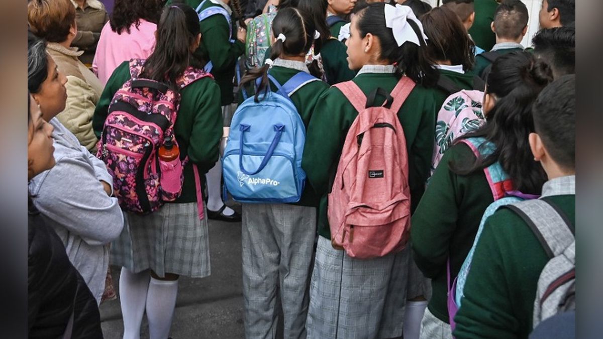 24 Morelos Uniforme Neutro