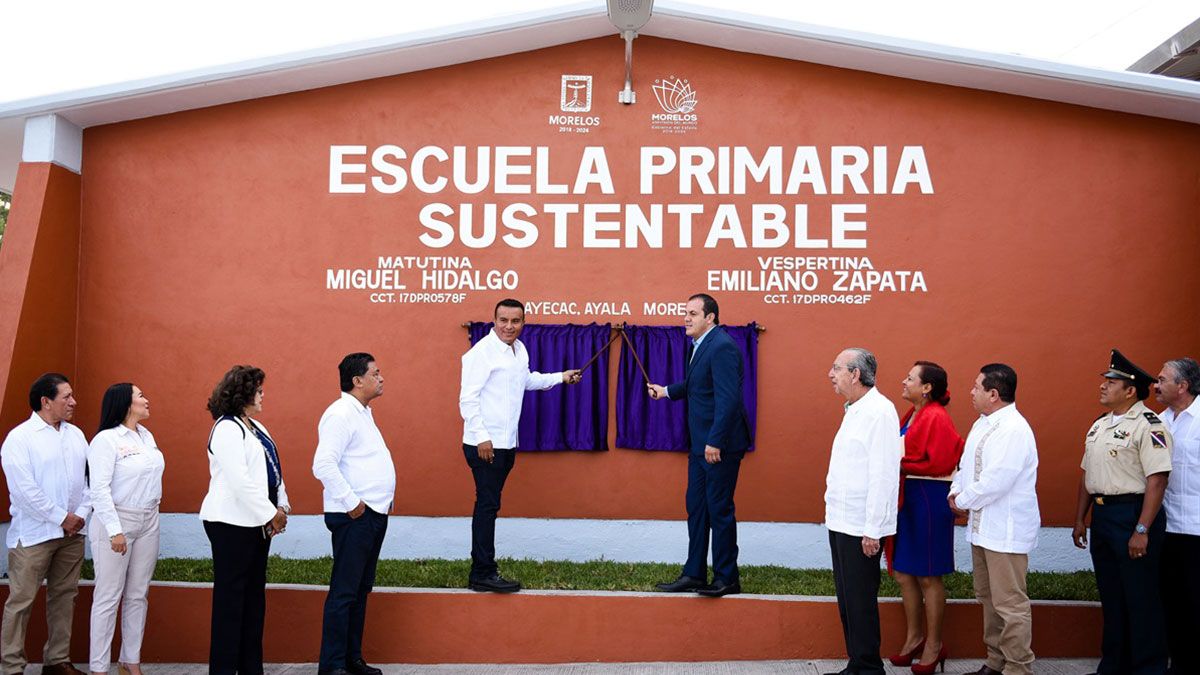 Entrega gobernador escuela reconstruida en Ayala