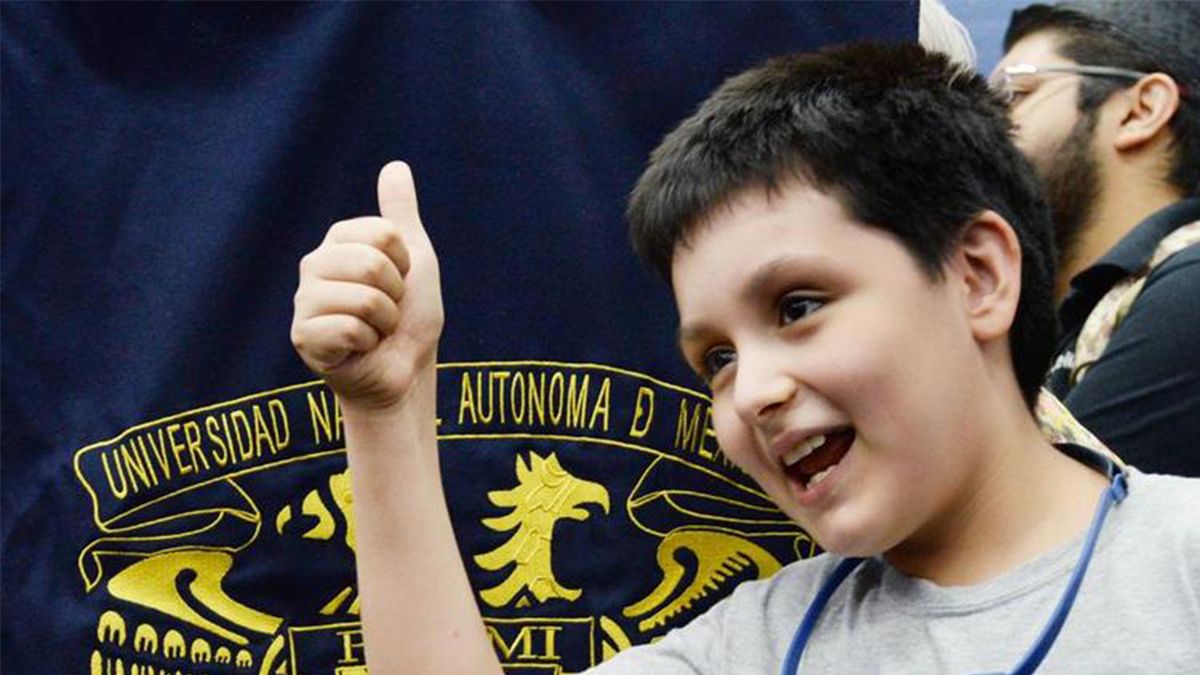24 Morelos Carlos Santamaría niño genio UNAM