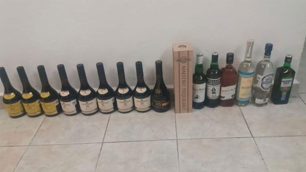 Caen “roba oxxos” en Emiliano Zapata