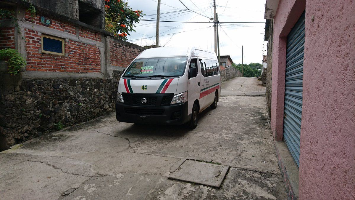 Reordenan transporte público en Tepoztán