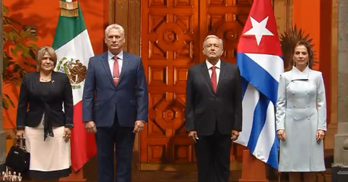 Recibe López Obrador al presidente de Cuba en Palacio Nacional