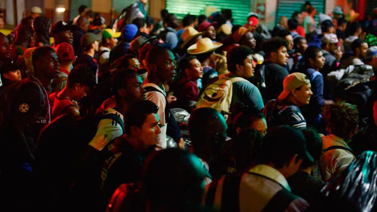 Regresan a 311 indios a su país