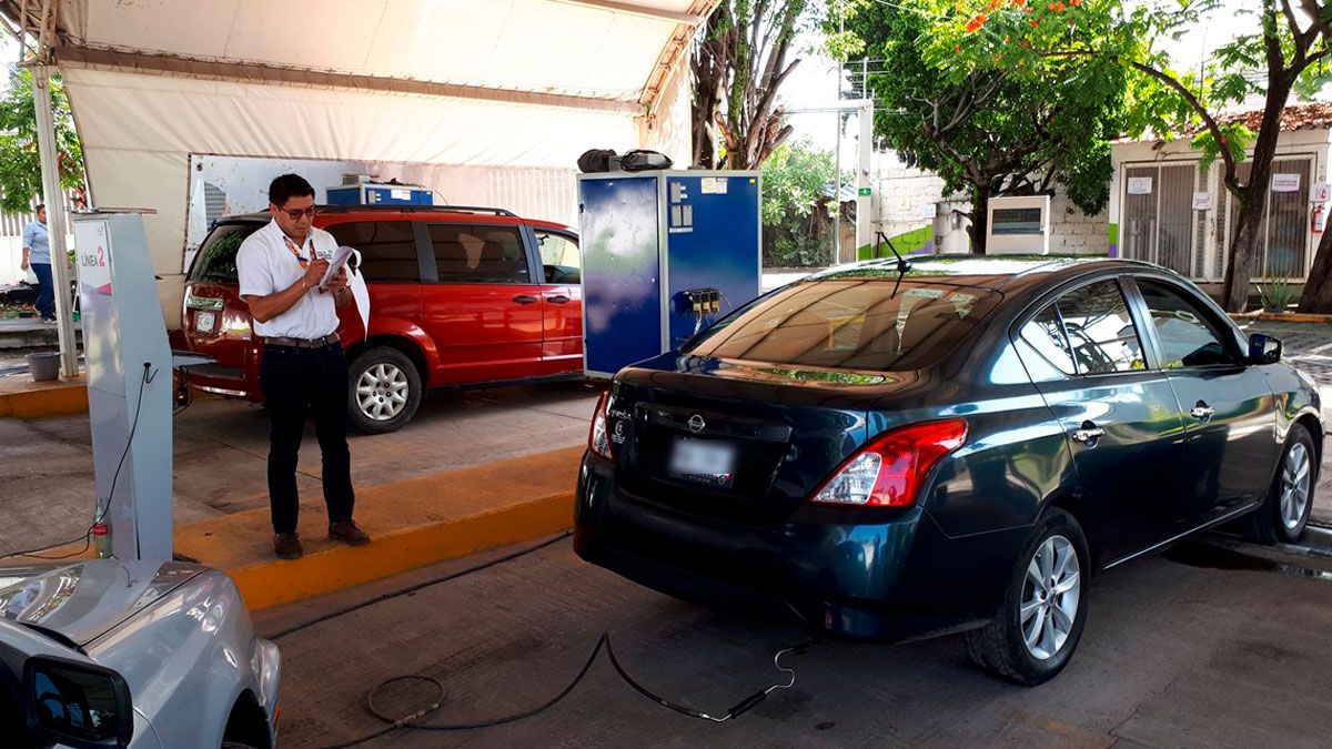 Los verificentros en Cuernavaca atienden mal