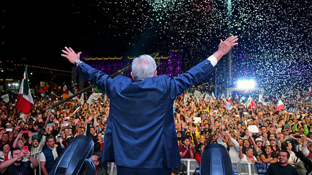 24 Morelos AMLO Zócalo