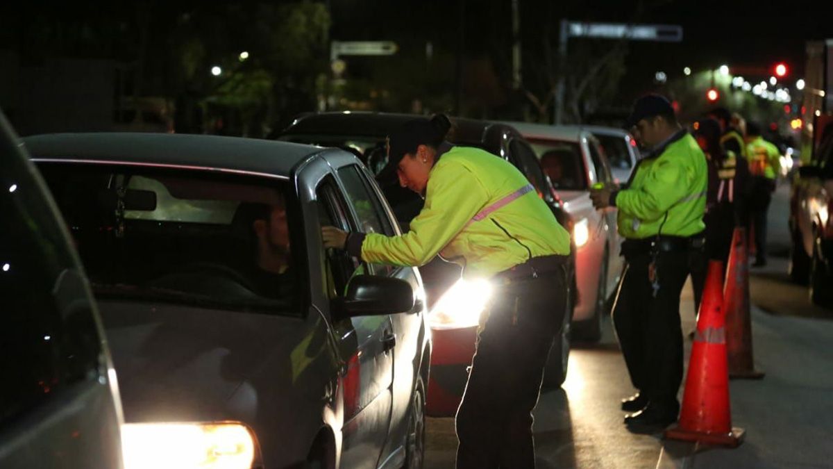 24 Morelos Alcoholímetro