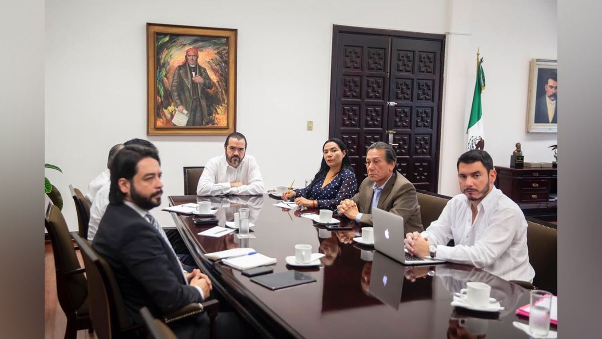 24 Morelos Mesa de diálogo entre SNTE y Gobierno Estatal