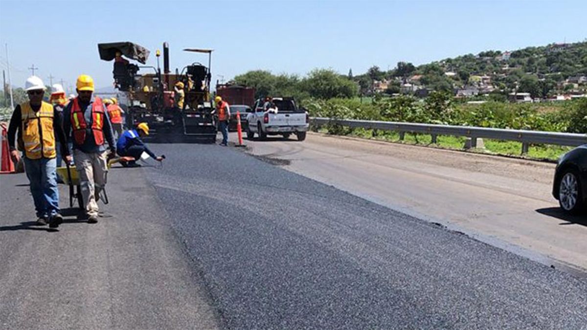 24 Morelos Primera carretera en México hecha con plástico