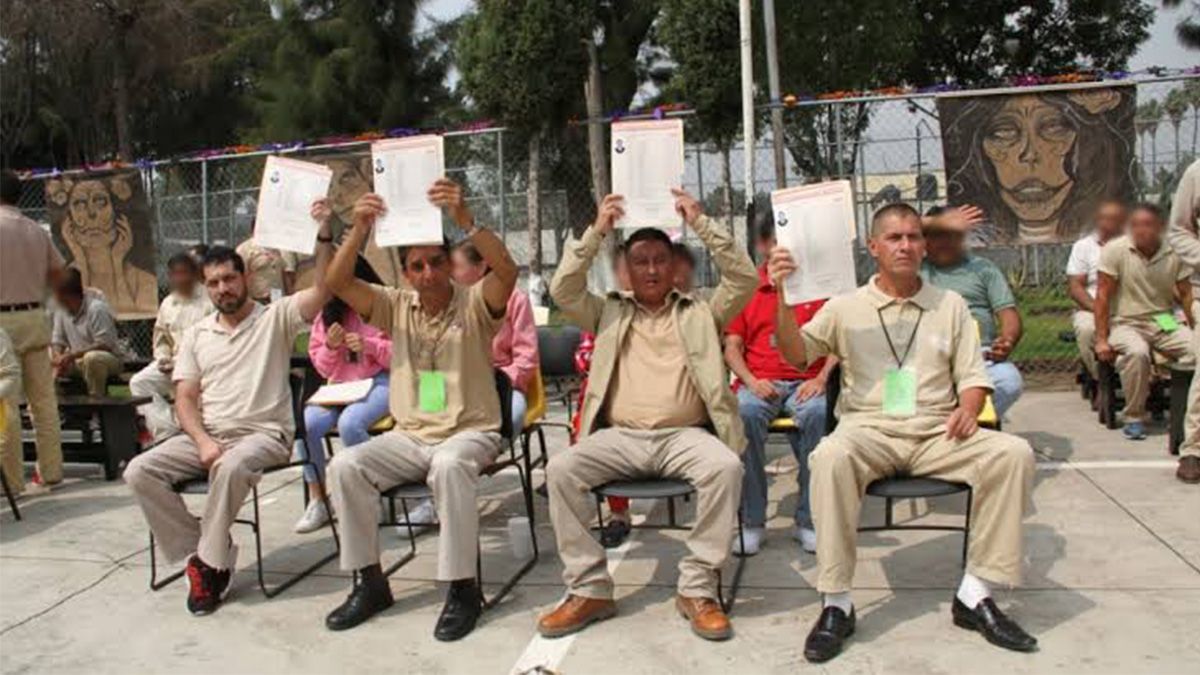 24 Morelos Reos se gradúan