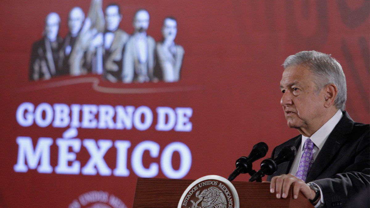 Empleo sigue creciendo en México: AMLO