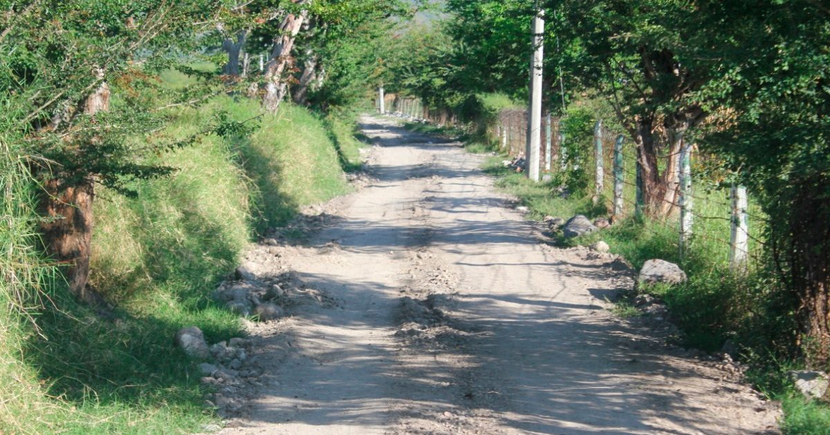 Inician con la rehabilitación de caminos de saca en Ayala