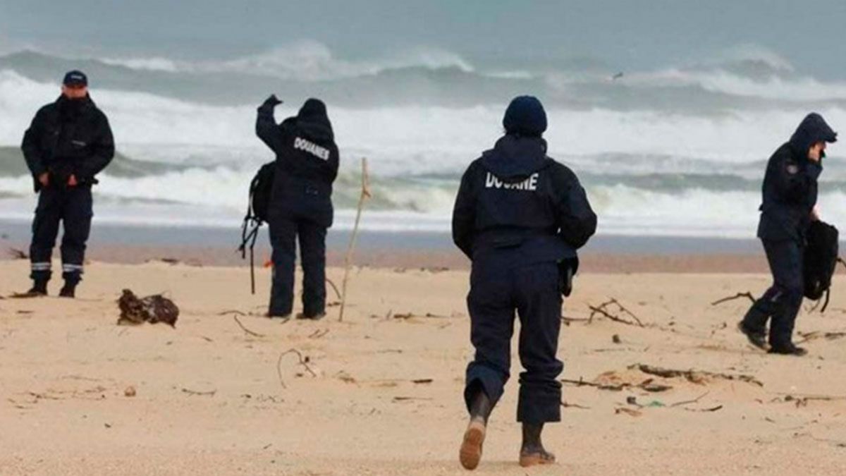 Aparece droga en playas de Francia