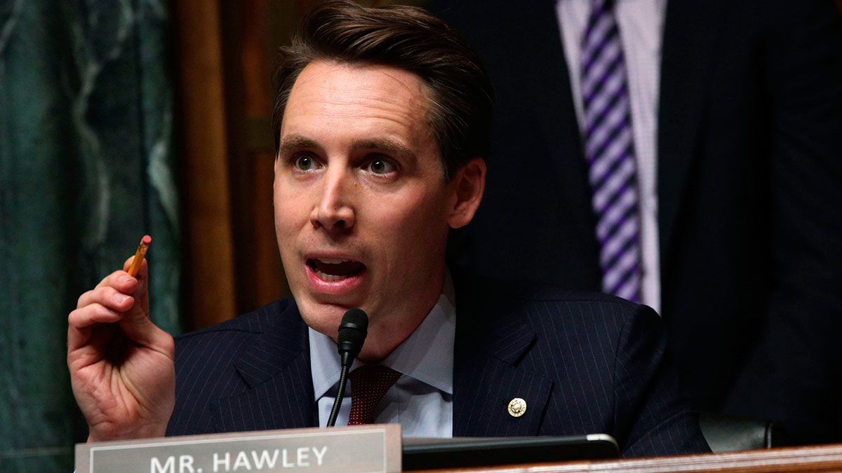 México no hace lo suficiente contra el crimen organizado: Hawley