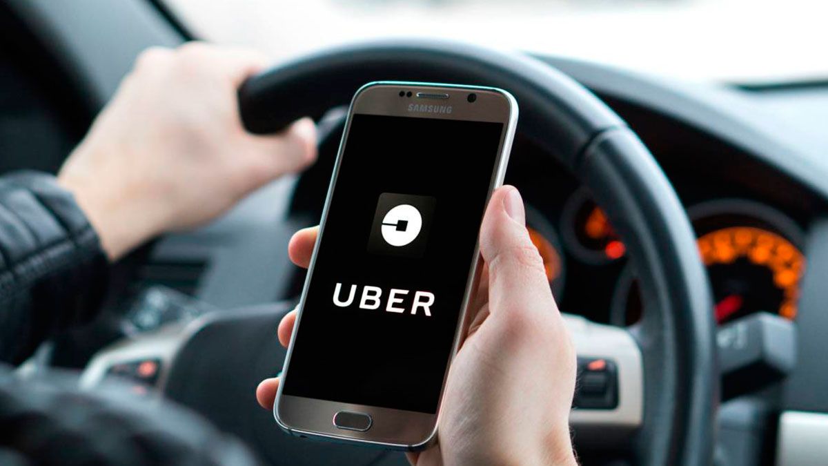Choferes de Uber ven normal el costo de viajes