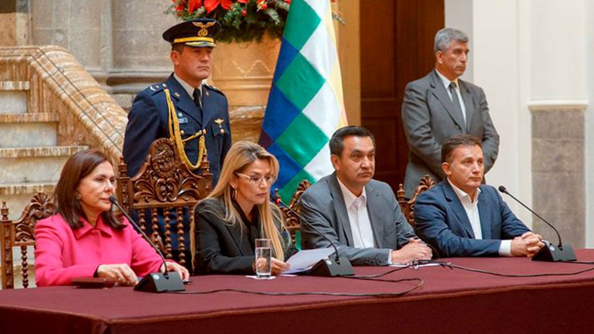 Expulsan a embajadora de México en Bolivia