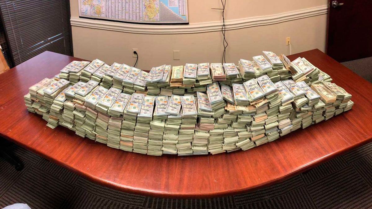 Encuentran 3 mdd en carga de carne que iba a México