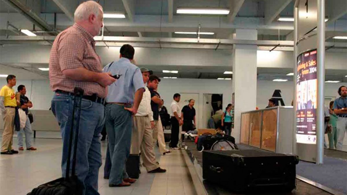 Decomisan maleta cargada de cocaína en Cancún