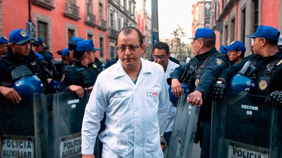 Mueren 5 personas por balacera a un costado de Palacio Nacional