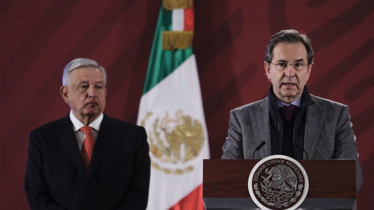 24 Morelos AMLO Y titular SEP