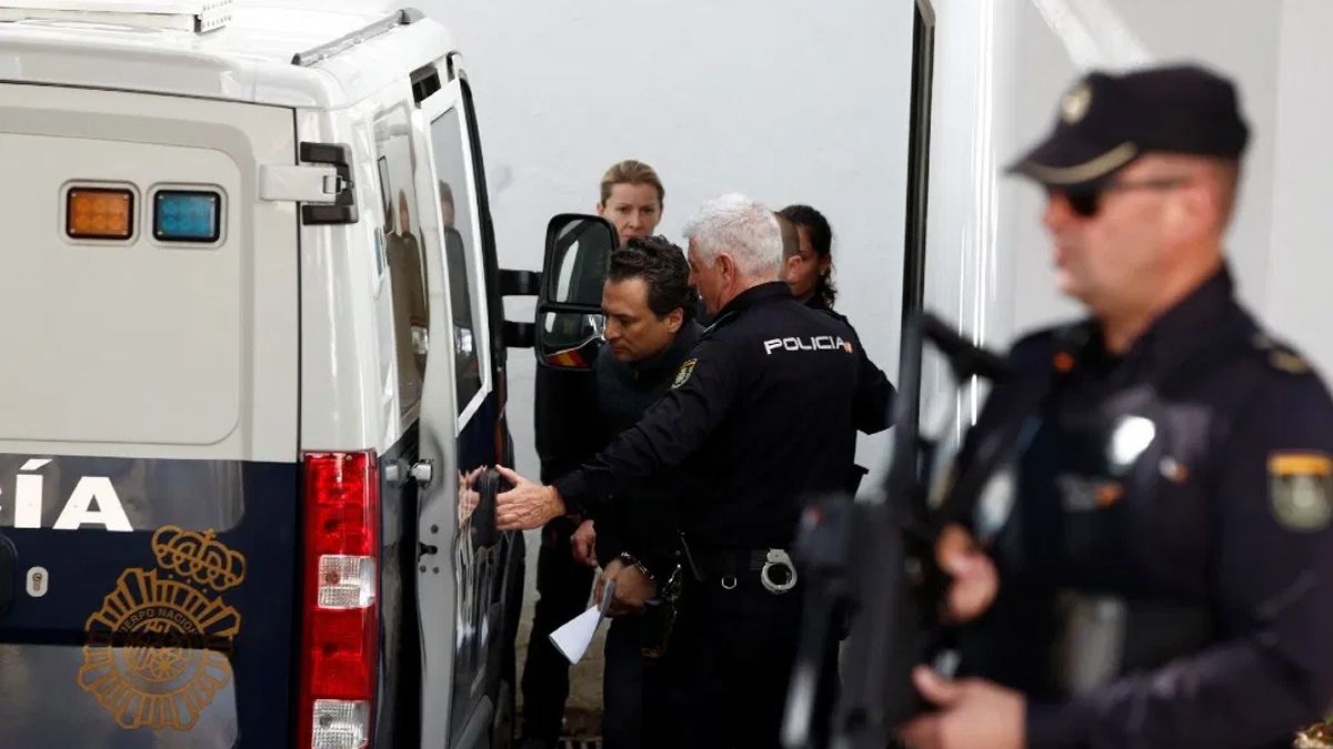 24 Morelos Emilio Lozoya