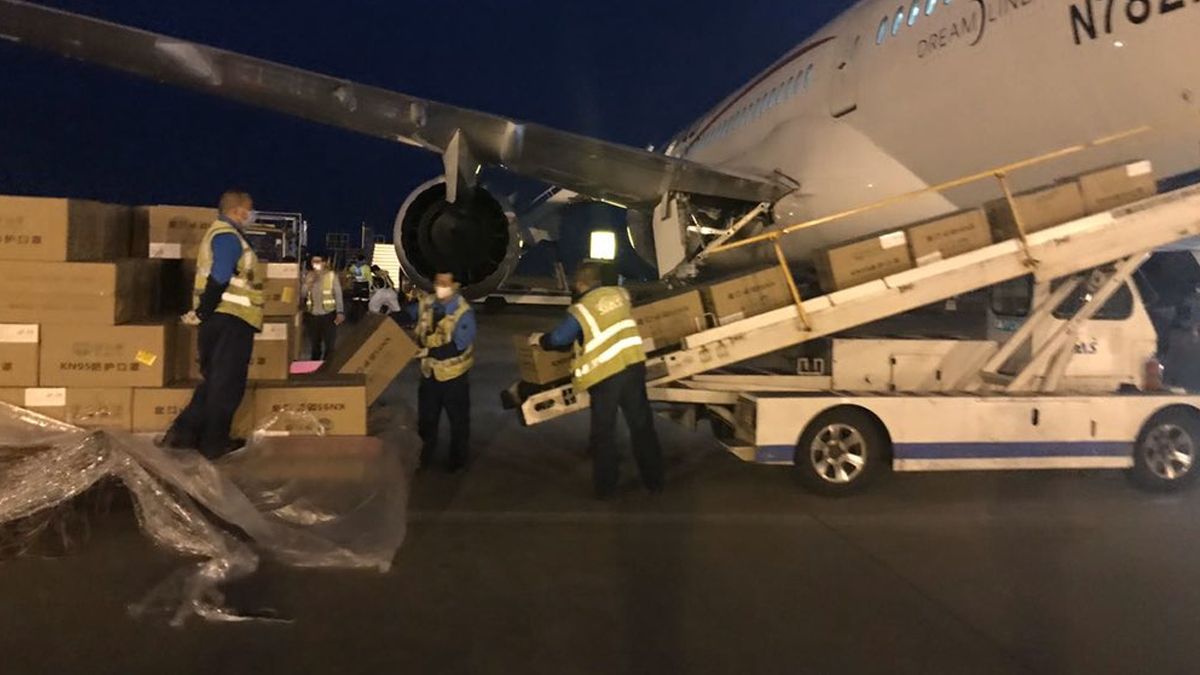 24 Morelos Vuelo insumos covid-19