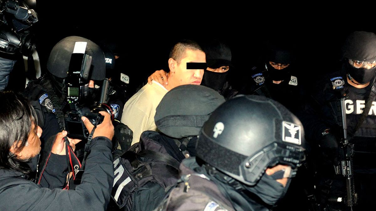 24 Morelos El Lunares