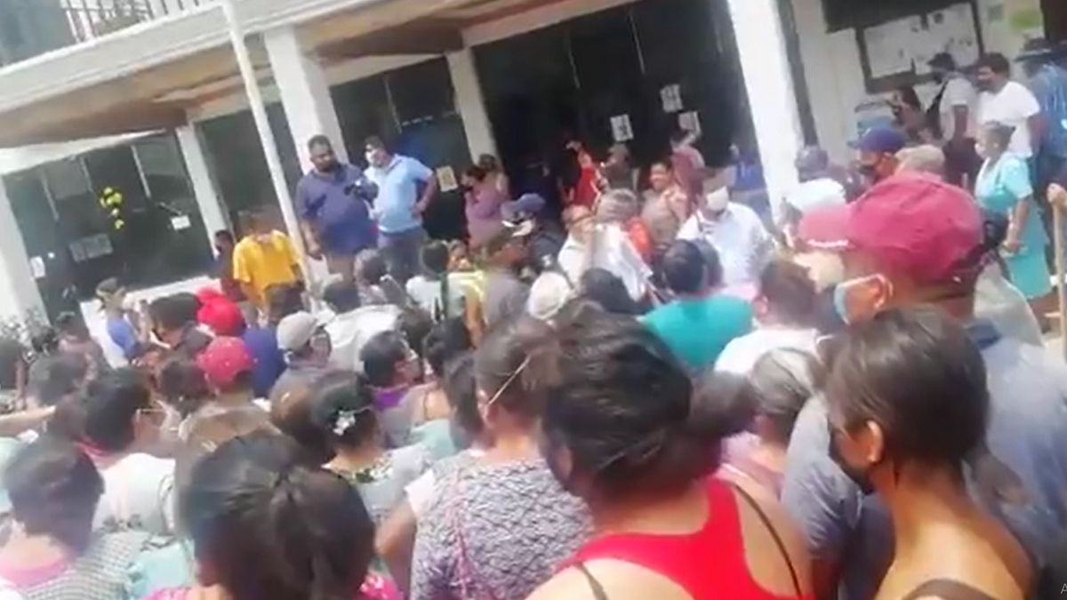 24 Morelos impiden sanitizar calles en Oaxaca